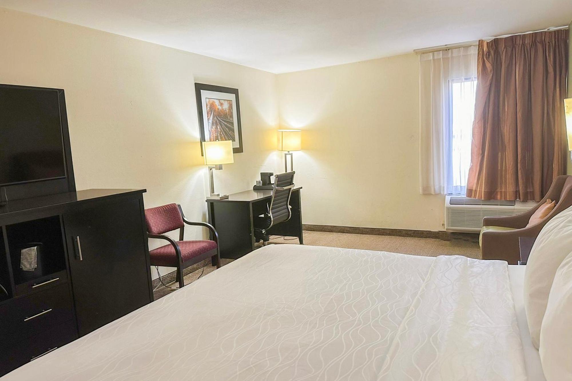 Oyo Hotel Rome West Ga Exteriér fotografie